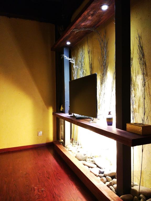 Jiumi Snow Mountain Original Art Hotel Sangzsila Kültér fotó
